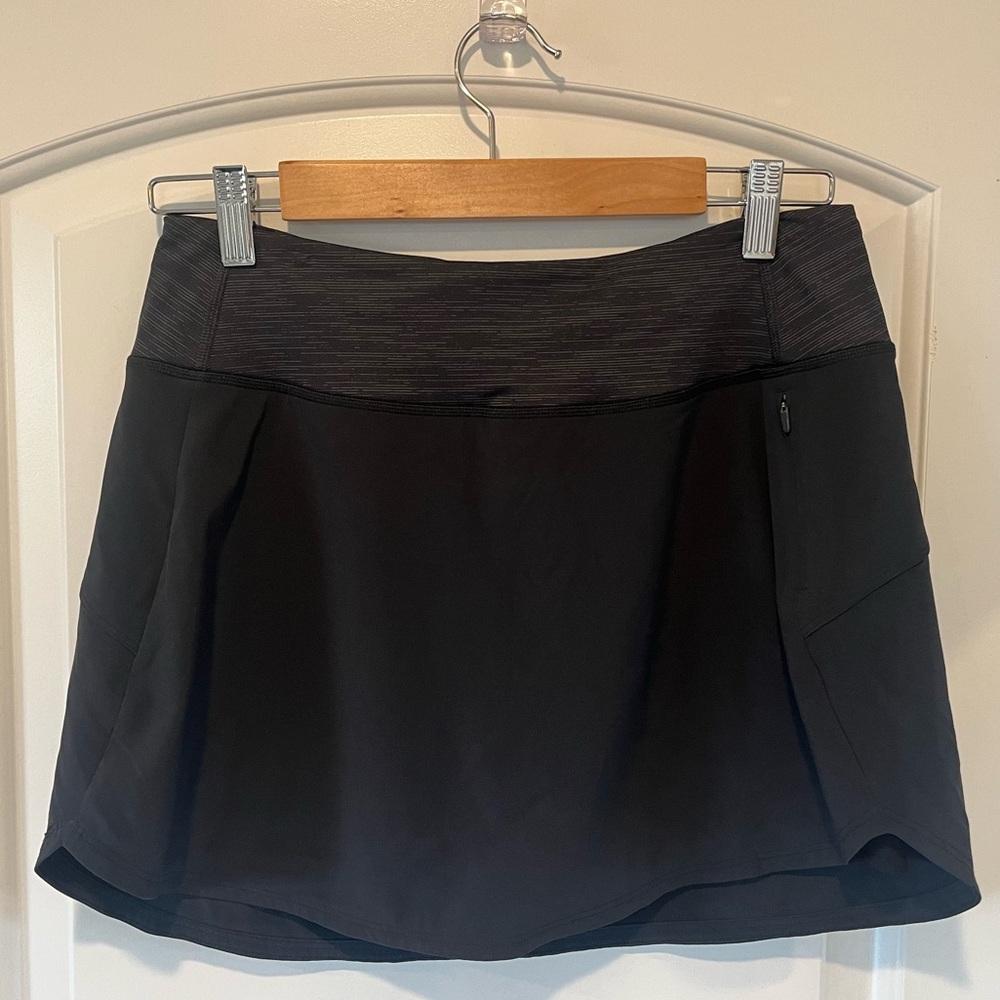 Outdoor Voices - The Exercise Workout Skort Skirt - Black & Grey - Medium - EUC